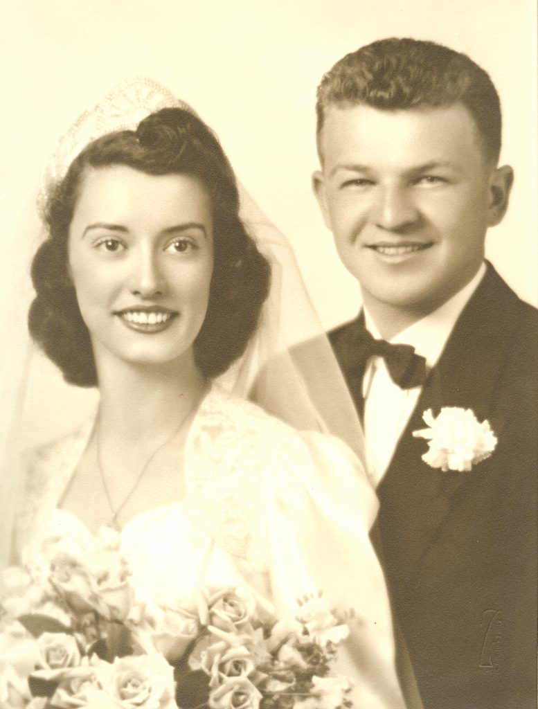 Marian DeLuc and Hank Murlowski wedding portrait