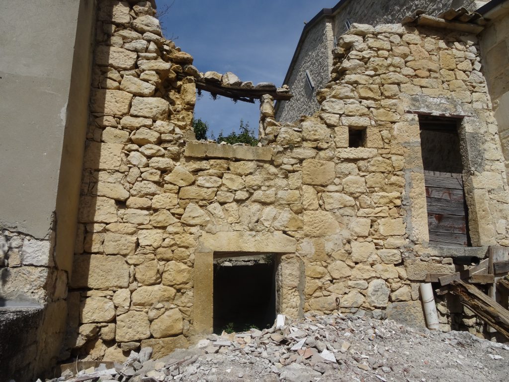 Crumbling house
