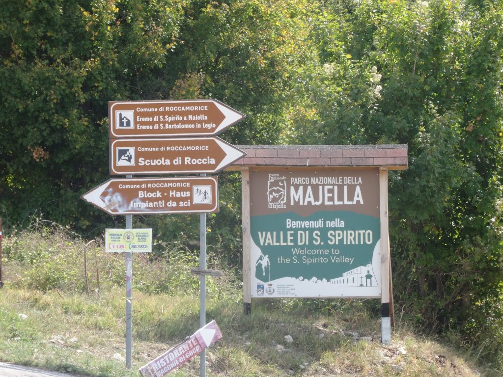 Roccamorice road signs.
